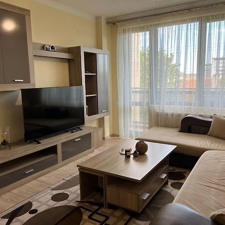 Cozy Apartment - Free Parking Plowdiw Exterior foto