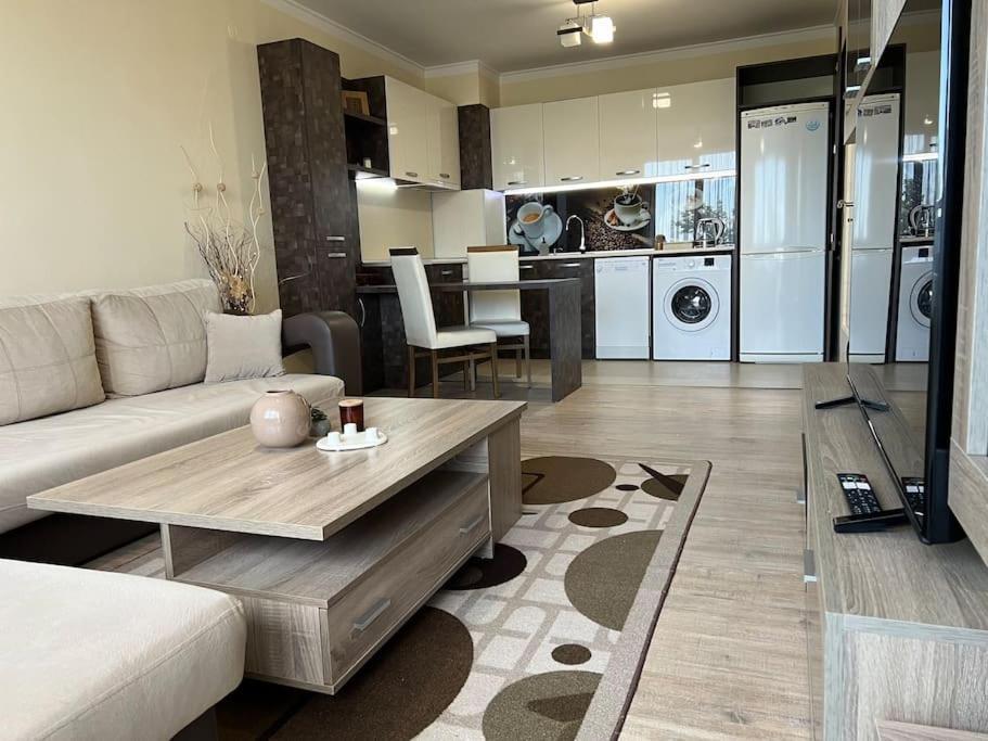 Cozy Apartment - Free Parking Plowdiw Exterior foto